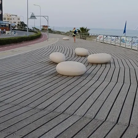 דירה Makenzy Mermaid 2 Bedroom *