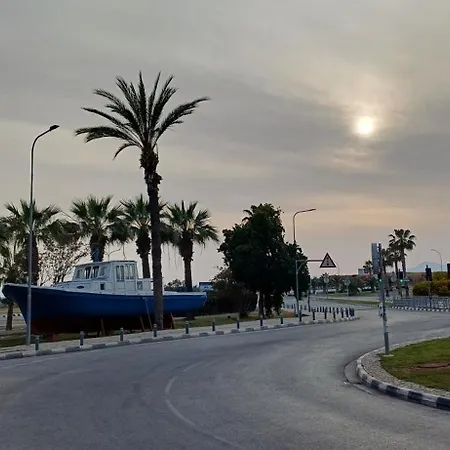 דירה Makenzy Mermaid 2 Bedroom *
