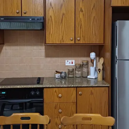 Makenzy Mermaid 2 Bedroom * לרנקה