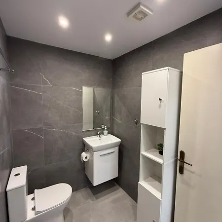 Makenzy Mermaid 2 Bedroom *