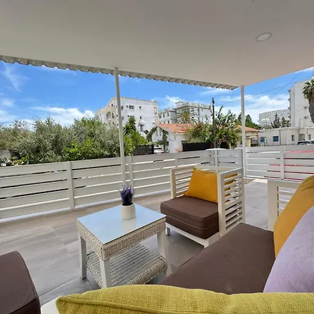 דירה Makenzy Mermaid 2 Bedroom *