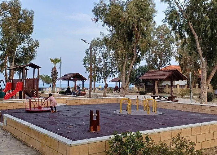 Makenzy Mermaid 2 Bedroom *