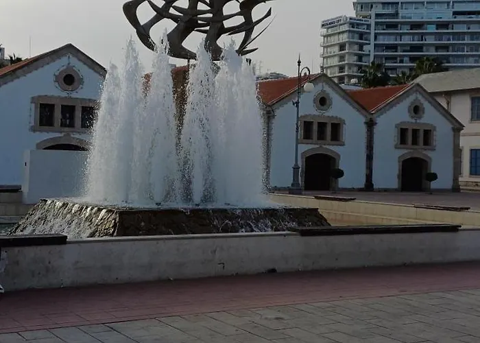 Apartamento Makenzy Mermaid 2 Bedroom Lárnaca