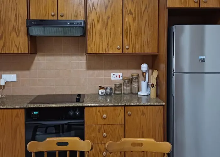 Makenzy Mermaid 2 Bedroom * Lárnaca