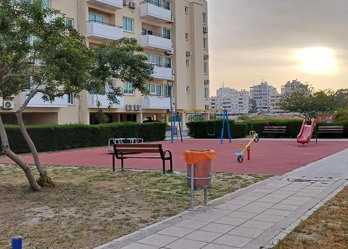 Makenzy Mermaid 2 Bedroom Apartamento