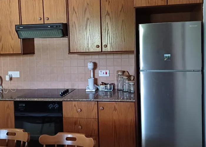 Makenzy Mermaid 2 Bedroom * Lárnaca