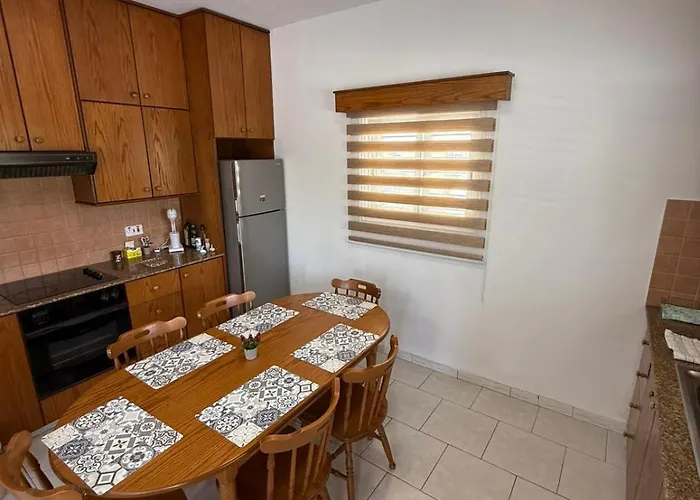 Makenzy Mermaid 2 Bedroom Apartamento